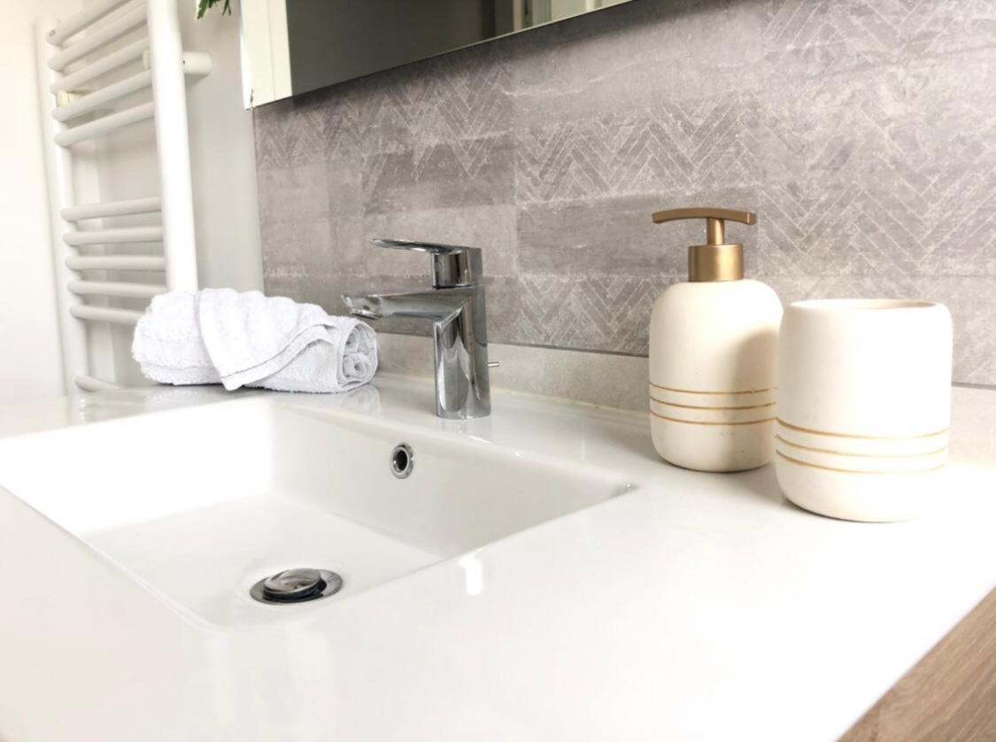 Apartament Loft Evasion , Parking Gratuit , 5 Min Auxerre Monéteau Zewnętrze zdjęcie